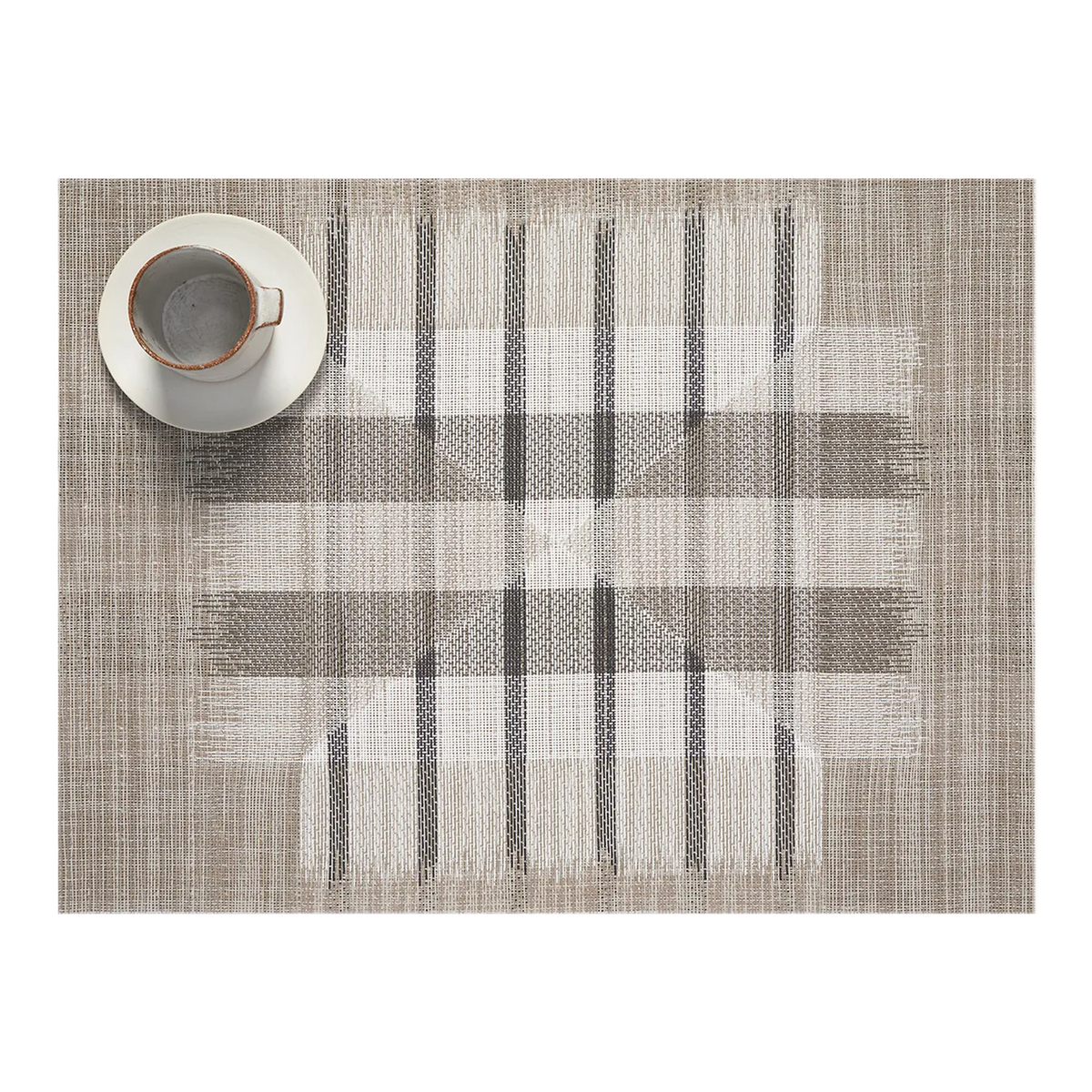 Developed with an eye to the robust textures and expansive scales of the natural world, Mesa is a modern interpretation of basketry: the ancient craft of making interwoven objects.
