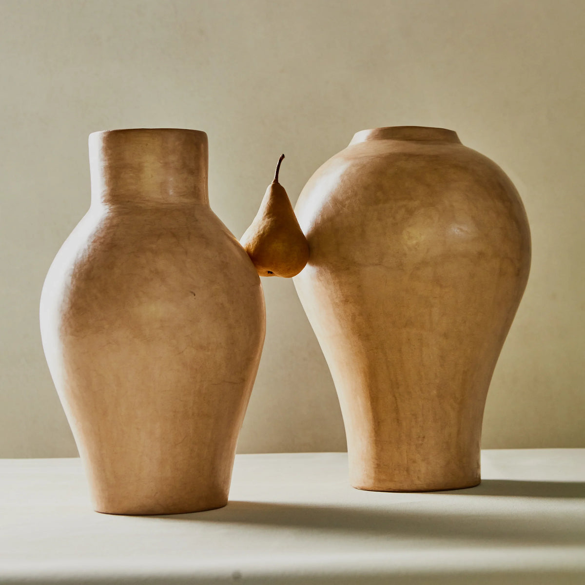 The Tadelakt Collection is crafted from tadelakt made with the limestone of the Marrakech Plateau.