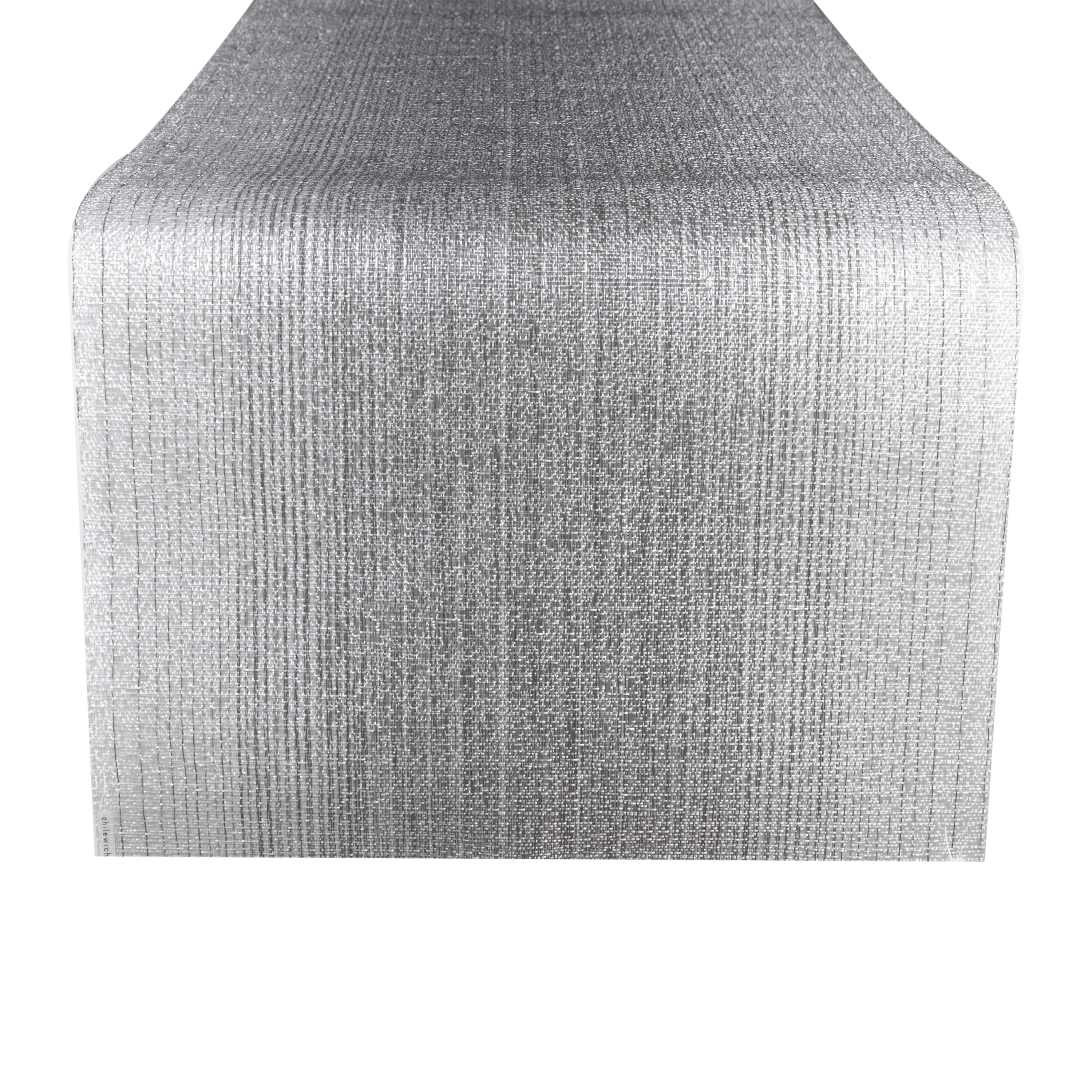 Ombré is a textured weave featuring a unique rotation of Chilewich's signature bi-color yarns to create a subtle ombré effect in the warp.