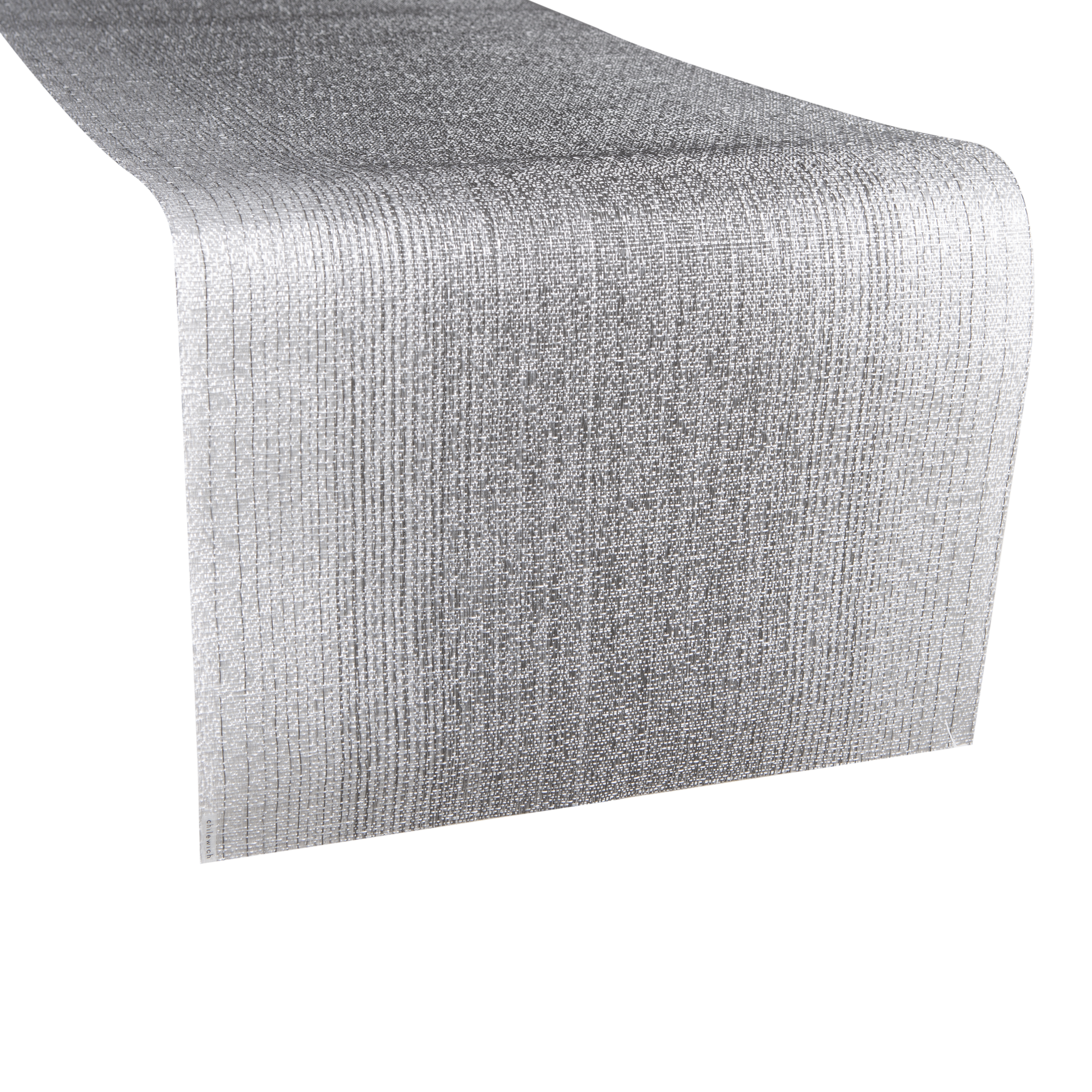 Ombré is a textured weave featuring a unique rotation of Chilewich's signature bi-color yarns to create a subtle ombré effect in the warp.