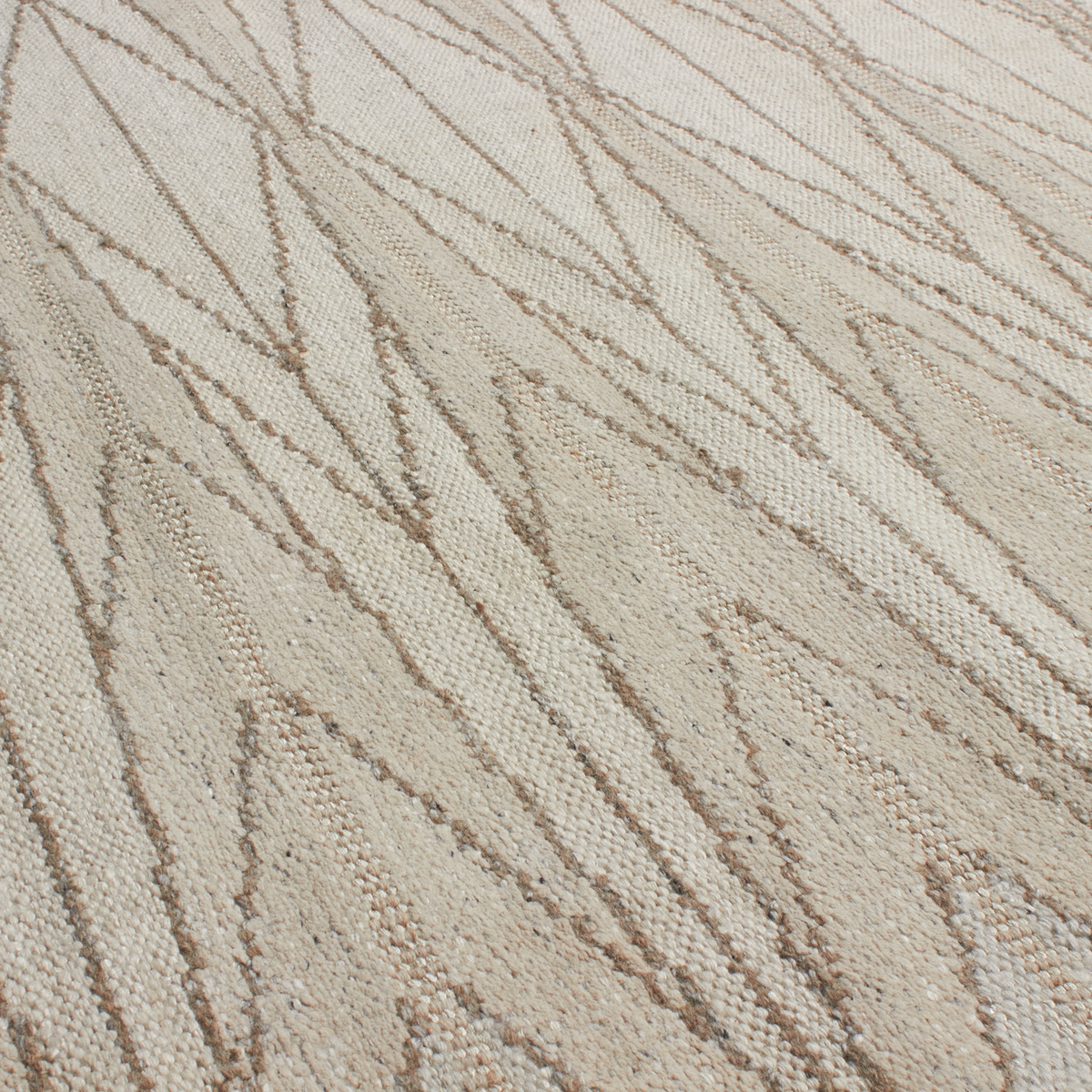 An homage to Scandinavia's long history of rug craftmanship, the Scandinavian Flatweave Collection draws inspiration from mid-century Swedish textiles, uniting traditional techniqu