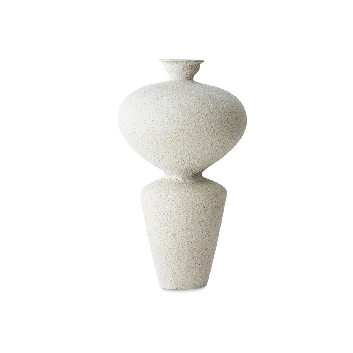 The founders of Canoa, Raquel Vidal and Pedro Paz envision their work as a laboratory for ceramics, jewelry, photography and words.