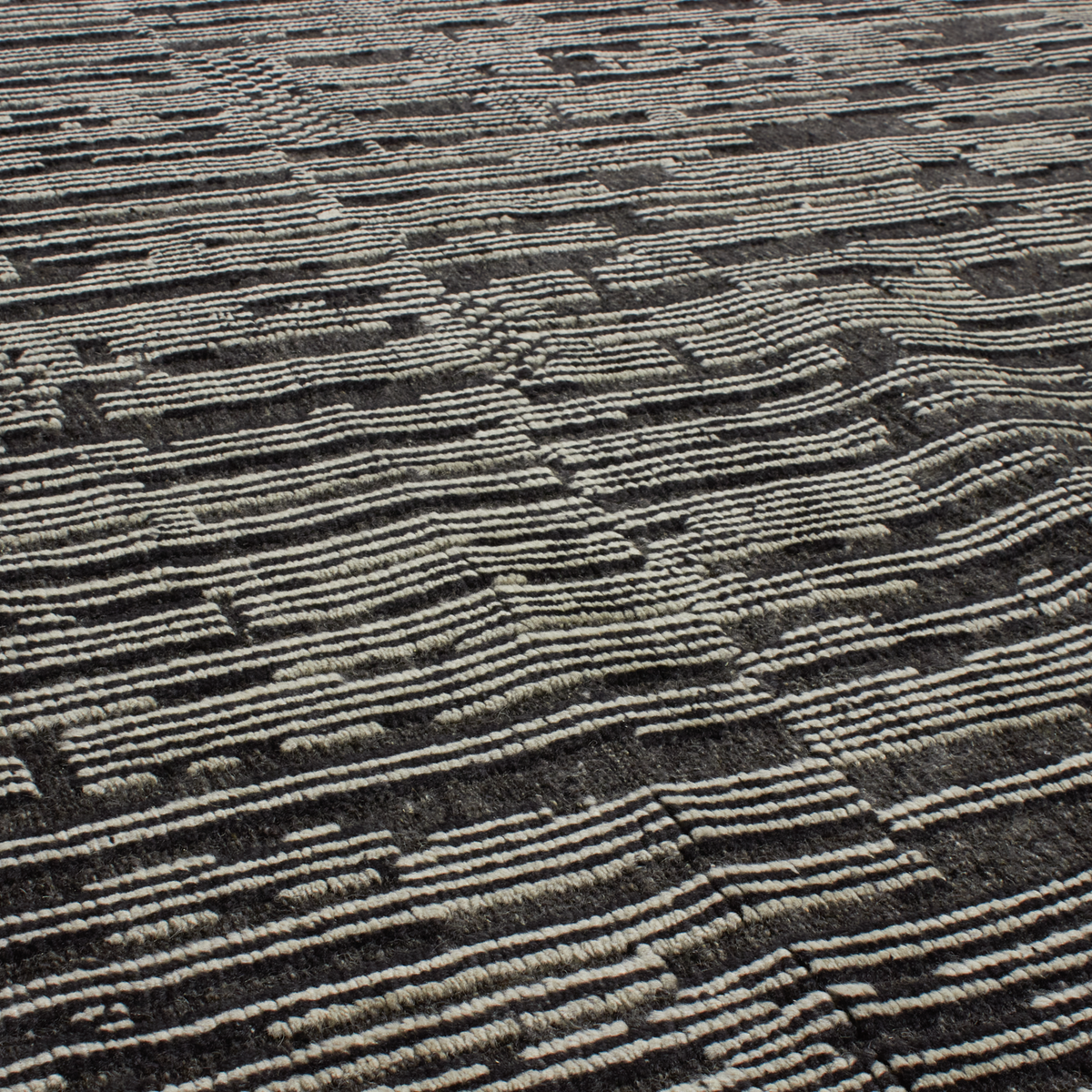 At Mkt, we believe rug design is a fine balance of modernity and tradition.