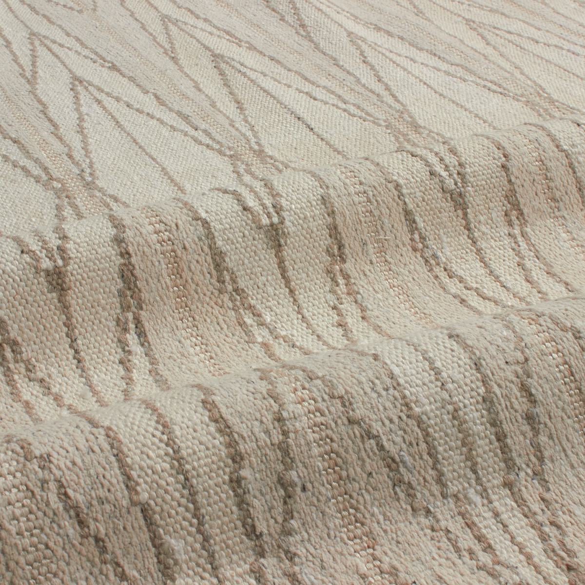 An homage to Scandinavia's long history of rug craftmanship, the Scandinavian Flatweave Collection draws inspiration from mid-century Swedish textiles, uniting traditional techniqu